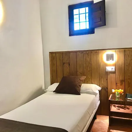 La Oveja De La Alpujarra Couette-café Pitres