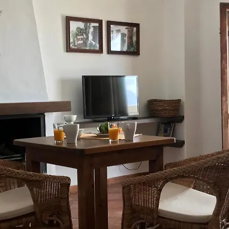 La Oveja De La Alpujarra Couette-café *