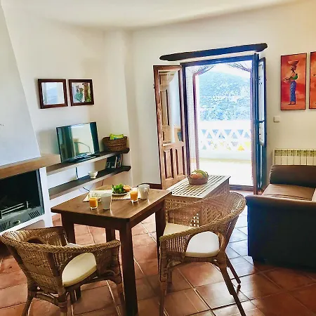 La Oveja De La Alpujarra Couette-café Pitres